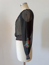 Carica l'immagine nel visualizzatore di Gallery, 1940s 1950s - ARTEX - Black Hungarian Embroidery Blouse - W29 (74cm)