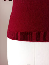 Charger l'image dans la galerie, 1950s - BALLANTYNE, Scotland - Burgundy Cashmere Jumper