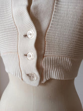 Charger l'image dans la galerie, 1950s - DARIO SOLES, Spain - Deadstock White Cropped Cardigan - Sz XS/S