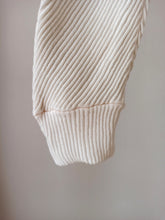 Charger l'image dans la galerie, 1950s - DARIO SOLES, Spain - Deadstock White Cropped Cardigan - Sz XS/S