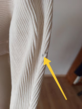 Charger l'image dans la galerie, 1950s - DARIO SOLES, Spain - Deadstock White Cropped Cardigan - Sz XS/S