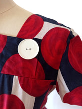 Laden Sie das Bild in den Galerie-Viewer, 1950s 1960s - CHERIE MODELL - Deadstock Stunning Cotton Dress - W28.5 (72cm)