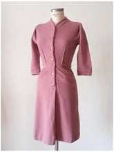 Charger l'image dans la galerie, 1950s - St. MICHAEL, UK - Gorgeous Pink Jersey Wool Dress - W24.5/28.5 (62/72cm)