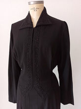Cargar imagen en el visor de la galería, 1940s - Superb Black Gabardine Wool Dress - W39 (100cm)