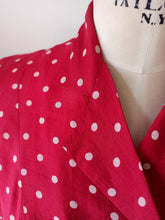Cargar imagen en el visor de la galería, 1940s 1950s - Exquisite 2pc Red Dotted Dress Jacket - W28 (72cm)