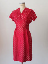 Cargar imagen en el visor de la galería, 1940s 1950s - Exquisite 2pc Red Dotted Dress Jacket - W28 (72cm)