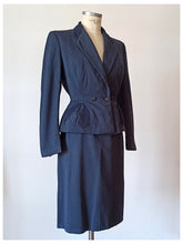Cargar imagen en el visor de la galería, 1940s - PARIS - New Look Stone Blue Wool Ensemble - W28/27 (70/68cm)