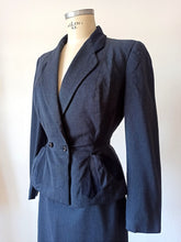 Cargar imagen en el visor de la galería, 1940s - PARIS - New Look Stone Blue Wool Ensemble - W28/27 (70/68cm)