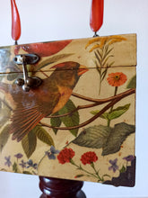 Cargar imagen en el visor de la galería, 1950s 1960s - Adorable Decoupage Wooden Handbag