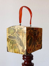 Cargar imagen en el visor de la galería, 1950s 1960s - Adorable Decoupage Wooden Handbag