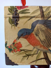 Cargar imagen en el visor de la galería, 1950s 1960s - Adorable Decoupage Wooden Handbag
