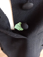 Cargar imagen en el visor de la galería, 1940s - Stunning Black Wool Belted Dress - W31 (80cm)