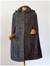 Load image into Gallery viewer, 1950s 1960s - Fabulous Wool Hooded Cape