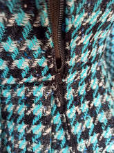 Charger l'image dans la galerie, 1950s 1960s - Gorgeous Houndstooth Wool Dress - W24.5 (62cm)