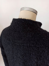 Cargar imagen en el visor de la galería, 1940s - PEREL, Paris - Stunning Black Ruffled Wool Coat