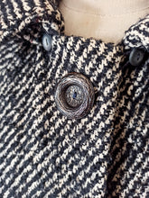 Load image into Gallery viewer, 1950s 1960s - Fabulous Wool Hooded Cape