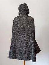 Load image into Gallery viewer, 1950s 1960s - Fabulous Wool Hooded Cape