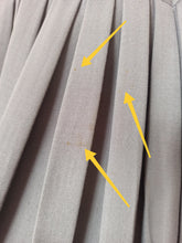 Laden Sie das Bild in den Galerie-Viewer, RESERVED DO NOT PURCHASE - 1940s - Exquisite Dark Grey Gab Wool Dress - W29 (74cm)