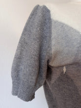 Charger l'image dans la galerie, 1940s 1950s - BALLANTYNE, Scotland - Iconic Intarsia Cashmere Jumper