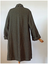 Cargar imagen en el visor de la galería, 1940s 1950s - Fabulous Black Mustard Wool Long Coat