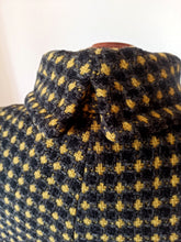Cargar imagen en el visor de la galería, 1940s 1950s - Fabulous Black Mustard Wool Long Coat