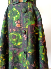 Load image into Gallery viewer, 1950s - PARIS - Stunning Green Abstract Floral Cotton Dress - W27.5 (70cm)