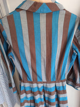 Laden Sie das Bild in den Galerie-Viewer, 1940s 1950s - Joblot x 4 Dresses