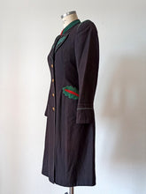 Charger l'image dans la galerie, 1940s - Amazing Austrian Gabardine Coat - W28.5 (72cm)