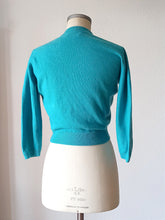 Cargar imagen en el visor de la galería, 1950s - BALLANTYNE, Scotland - Precious Cashmere Cardigan