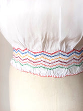 Load image into Gallery viewer, 1950s - Adorable Hungarian Embroidery Blouse - W31.5 (80cm)