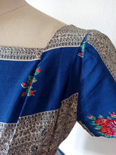 Cargar imagen en el visor de la galería, 1950s 1960s - GERMA, France - Stunning Roseprint Cotton Dress - W25 (64cm)