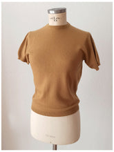 Cargar imagen en el visor de la galería, 1950s - BALLANTYNE, Scotland - Bronce Brown Cashmere Jumper