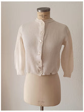 Charger l'image dans la galerie, 1950s - CASTAÑER, Spain - Deadstock White Cropped Cardigan - Sz 1