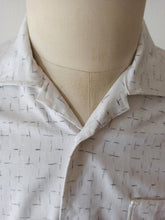 Charger l'image dans la galerie, 1950s - JERONIMO SANZ, Spain - Deadstock Black Atomic Rockabilly Shirt - Sz 38