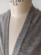 Load image into Gallery viewer, 1950s - PRINGLE, Scotland - Grey Cashmere Twin Set