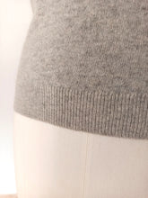 Charger l'image dans la galerie, 1950s 1960s - JAEGER - Grey Cashmere Jumper - Sz 34