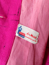 Load image into Gallery viewer, 1950s - REISS MANN - Stunning Fuchsia Atomic Print Wool Ensemble - W26/27 (66/68cm)