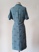 Load image into Gallery viewer, 1950s - Stunning Teal Rayon Silk Dress - W35 (88cm)