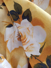 Charger l'image dans la galerie, 1950s - Spectacular Roseprint Cotton Dress - W27.5 (70cm)