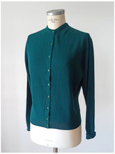 Charger l'image dans la galerie, 1950s 1960s - PRINGLE, Scotland - Bottle Green Lambswool Cardigan
