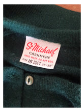 Charger l'image dans la galerie, 1950s 1960s - ST. MICHAEL, UK - Forest Green Cashmere Twin Set