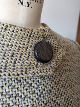Cargar imagen en el visor de la galería, 1950s 1960s - Super Chic Wool Dress - W28.5 (72cm)