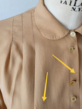 Charger l'image dans la galerie, 1940s - Exquisite Bronze Silk Blouse