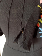 Cargar imagen en el visor de la galería, 1930s - Spectacular Austrian Embroidered Crepe Dress - W30 (76cm)