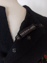 Cargar imagen en el visor de la galería, 1930s - Spectacular Austrian Embroidered Crepe Dress - W30 (76cm)