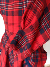 Cargar imagen en el visor de la galería, 1940s - Gorgeous Tartan Flannel Wool Dress - W30 (76cm)
