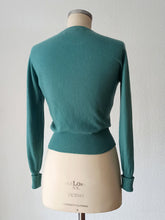 Cargar imagen en el visor de la galería, 1950s - BALLANTYNE, Scotland - Turquoise Cashmere Sweater
