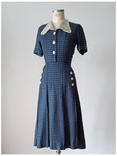 Charger l'image dans la galerie, 1940s - Adorable Flannel Wool Tartan Dress - W31 (80cm)