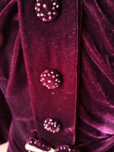 Charger l'image dans la galerie, 1930s 1940s - Superb Wine Velvet Beaded Dress - W30 (76cm)