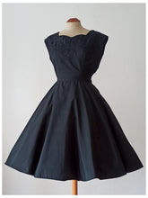 Charger l'image dans la galerie, 1950s - EMIL MÖCKEL, Germany - Stunning Black Satin Dress - W27 (68cm)